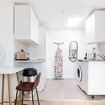Guestready - Cosy Nest In A Central Location